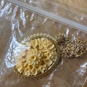 Antique gold necklace